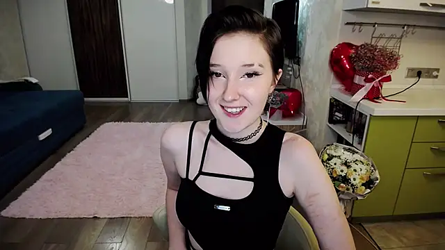 Snapshot of Kira_Bakker chatting on 02/15/25, 10:42 Kira Bakker online show from 02/15/25, 10:42