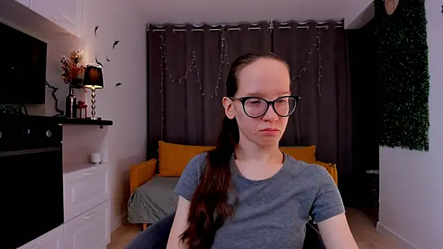 BettyBrowni online show from 02/06/25, 04:14