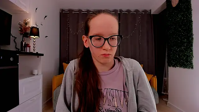 BettyBrowni online show from 02/12/25, 10:15