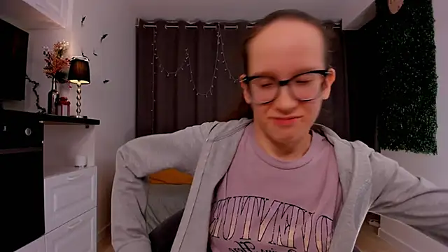 BettyBrowni online show from 02/13/25, 01:19