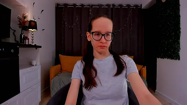 BettyBrowni online show from 02/13/25, 04:07