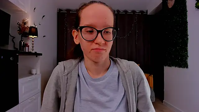 BettyBrowni online show from 02/13/25, 07:10