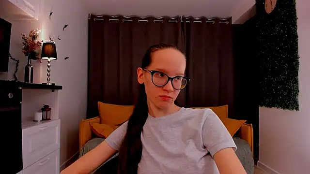 BettyBrowni online show from 02/24/25, 04:04