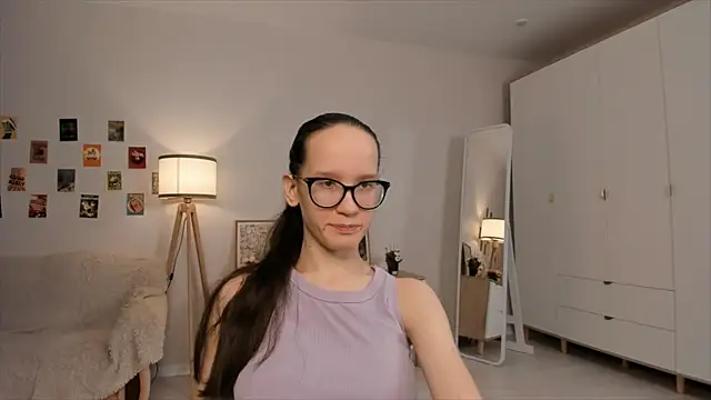 BettyBrowni online show from 03/10/25, 04:03