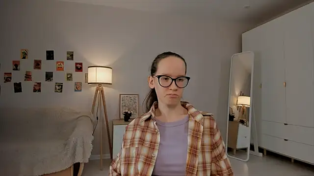 BettyBrowni online show from 03/18/25, 01:21