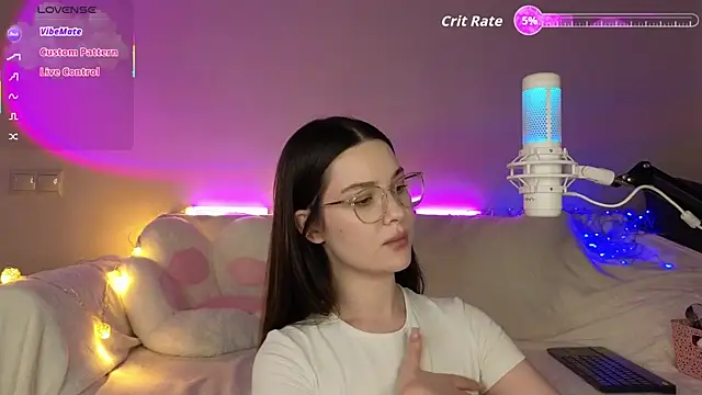 AokiAnna online show from 11/24/25, 07:19