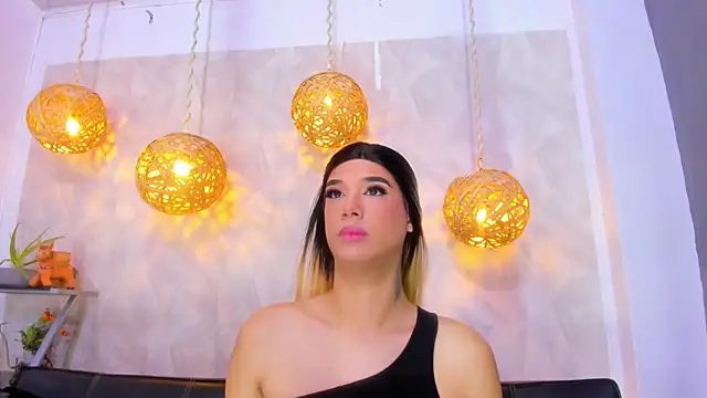 victoria aleia  online show from 02/10/25, 08:10