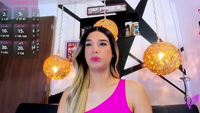 victoria aleia  online show from 11/10/25, 12:31