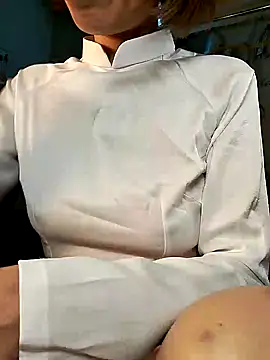 Snapshot of Kami_gaam chatting on 01/07/25, 01:14 Kami gaam online show from 01/07/25, 01:14