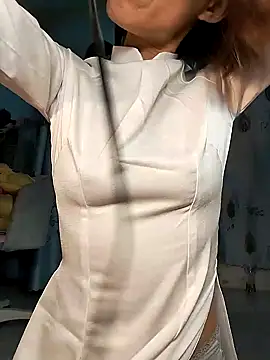 Snapshot of Kami_gaam chatting on 01/08/25, 01:32 Kami gaam online show from 01/08/25, 01:32