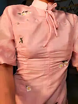 Snapshot of Kami_gaam chatting on 01/20/25, 04:01 Kami gaam online show from 01/20/25, 04:01