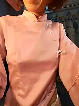 Snapshot of Kami_gaam chatting on 01/24/25, 07:28 Kami gaam online show from 01/24/25, 07:28