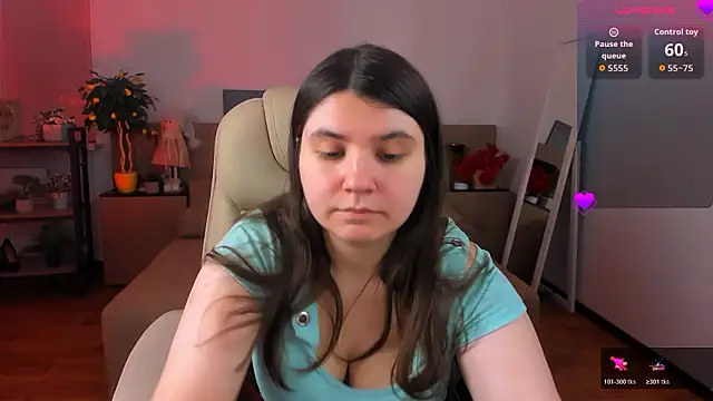 Snapshot of Viola__Shy chatting on 02/25/26, 09:13 Viola Shy online show from 02/25/26, 09:13