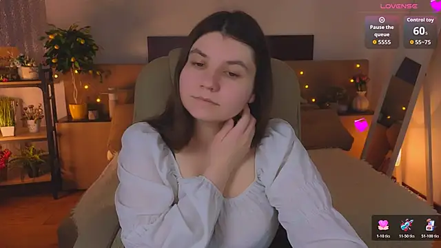 Viola  Shy online show from 04/21/26, 02:26