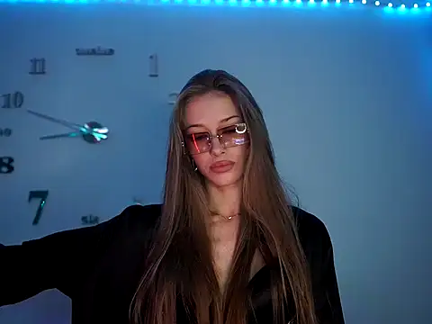 Snapshot of BARBIE_22888 chatting on 11/19/25, 07:47 BARBIE 22888 online show from 11/19/25, 07:47