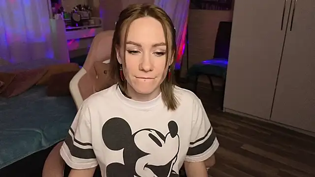 VeronicaRoss online show from 01/24/25, 07:19