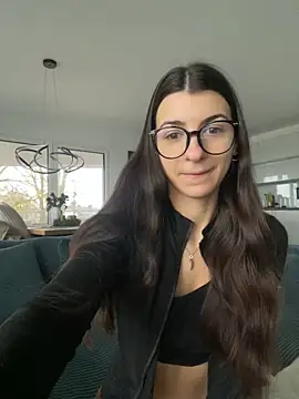 Wildberry  online show from 12/14/25, 08:09