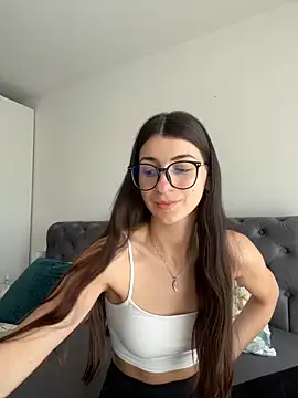 Wildberry  online show from 04/23/26, 02:30