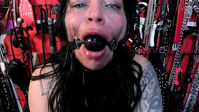 sadistic aradia online show from 03/08/26, 02:04