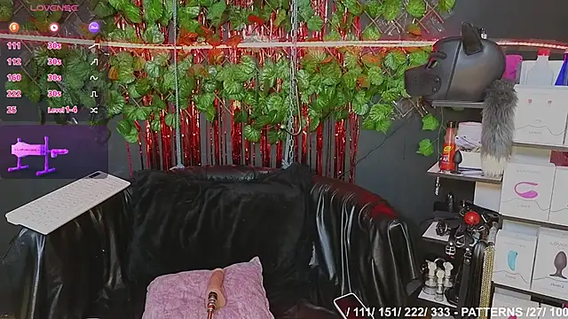 Sweett Mollyy online show from 11/21/25, 12:21