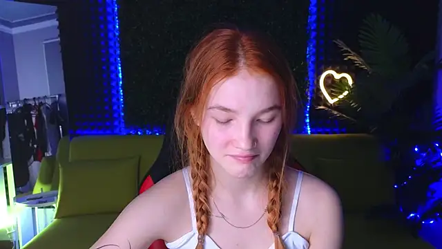 Snapshot of erikabrian chatting on 12/12/24, 01:10 erikabrian online show from 12/12/24, 01:10