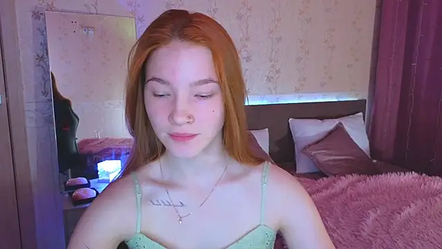 Snapshot of erikabrian chatting on 12/24/24, 01:16 erikabrian online show from 12/24/24, 01:16