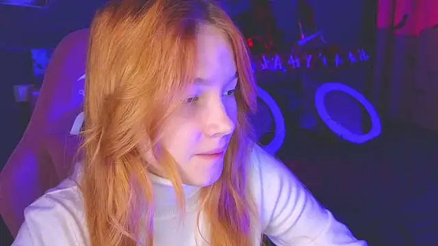 Snapshot of erikabrian chatting on 10/26/25, 02:06 erikabrian online show from 10/26/25, 02:06