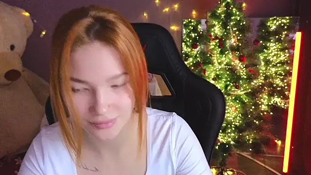 Snapshot of erikabrian chatting on 12/14/25, 09:36 erikabrian online show from 12/14/25, 09:36