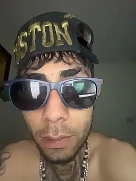 Snapshot of Luisositopoo chatting on 06/22/26, 11:51 Luisositopoo online show from 06/22/26, 11:51