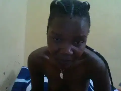 Snapshot of girltotok chatting on 03/03/25, 10:06 girltotok online show from 03/03/25, 10:06