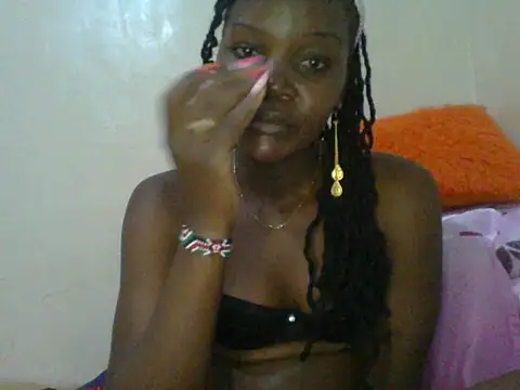 Snapshot of girltotok chatting on 10/19/25, 05:13 girltotok online show from 10/19/25, 05:13