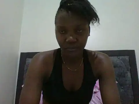 Snapshot of girltotok chatting on 12/04/25, 08:06 girltotok online show from 12/04/25, 08:06