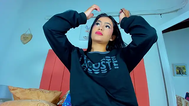 Snapshot of valen_rose0 chatting on 01/04/25, 12:05 valen rose0 online show from 01/04/25, 12:05