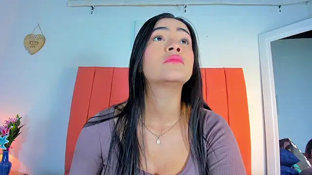 Snapshot of valen_rose0 chatting on 09/09/25, 12:05 valen rose0 online show from 09/09/25, 12:05