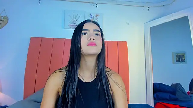 valen rose0 online show from 12/19/25, 12:12