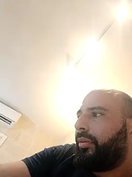 Snapshot of Denisilboss chatting on 02/20/26, 01:55 Denisilboss online show from 02/20/26, 01:55