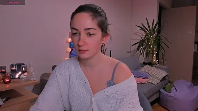 Snapshot of cClandesTina chatting on 12/07/24, 09:22 cClandesTina online show from 12/07/24, 09:22