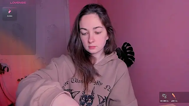 Snapshot of cClandesTina chatting on 03/21/25, 08:40 cClandesTina online show from 03/21/25, 08:40