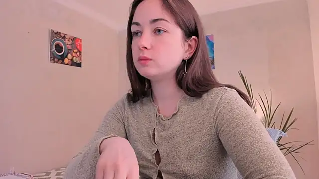 Snapshot of cClandesTina chatting on 09/19/25, 02:40 cClandesTina online show from 09/19/25, 02:40