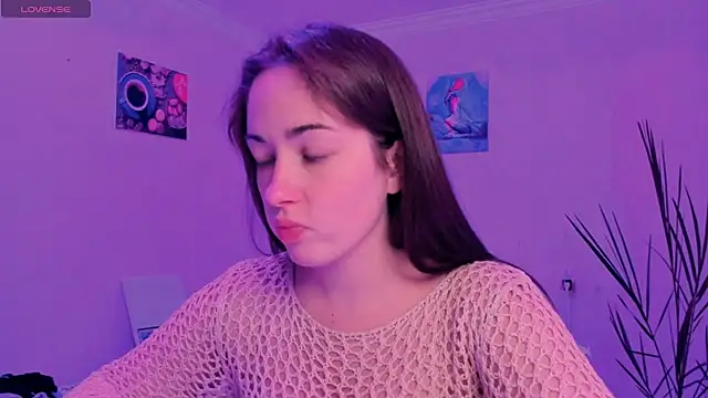 Snapshot of cClandesTina chatting on 09/30/25, 06:46 cClandesTina online show from 09/30/25, 06:46