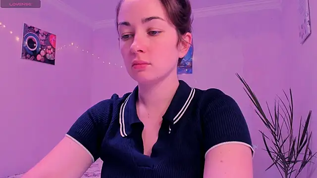 Snapshot of cClandesTina chatting on 10/03/25, 10:29 cClandesTina online show from 10/03/25, 10:29