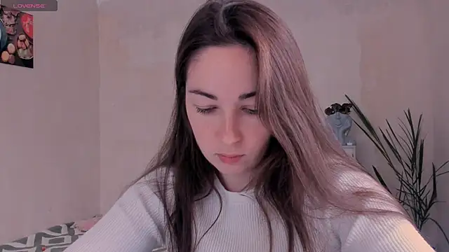 Snapshot of cClandesTina chatting on 10/28/25, 12:30 cClandesTina online show from 10/28/25, 12:30