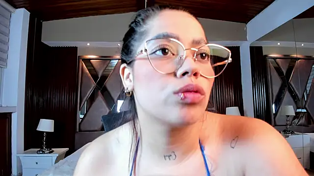 Melisa Soto online show from 04/21/26, 01:42