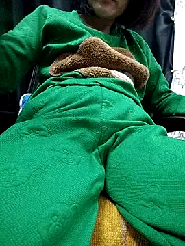 Haralushiaaa online show from 12/20/25, 04:14