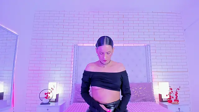 Coco Balenciaga  online show from 03/25/26, 11:49