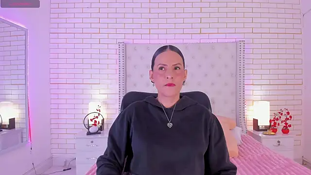 Coco Balenciaga  online show from 03/31/26, 11:43