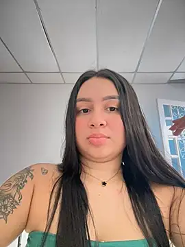 Pretty Isadora online show from 02/20/25, 10:26