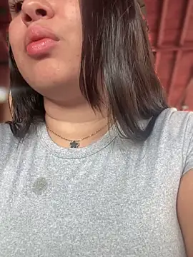 Pretty Isadora online show from 10/05/25, 07:01