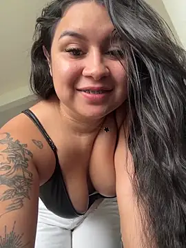 Pretty Isadora online show from 04/23/26, 09:28