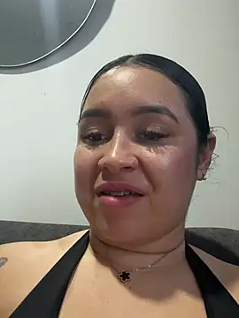 Snapshot of Pretty_Isadora chatting on 05/04/26, 10:50 Pretty Isadora online show from 05/04/26, 10:50